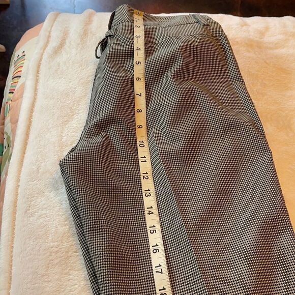 NWT Larry Levine Black & White Hounds Tooth Capris - Picture 11 of 11